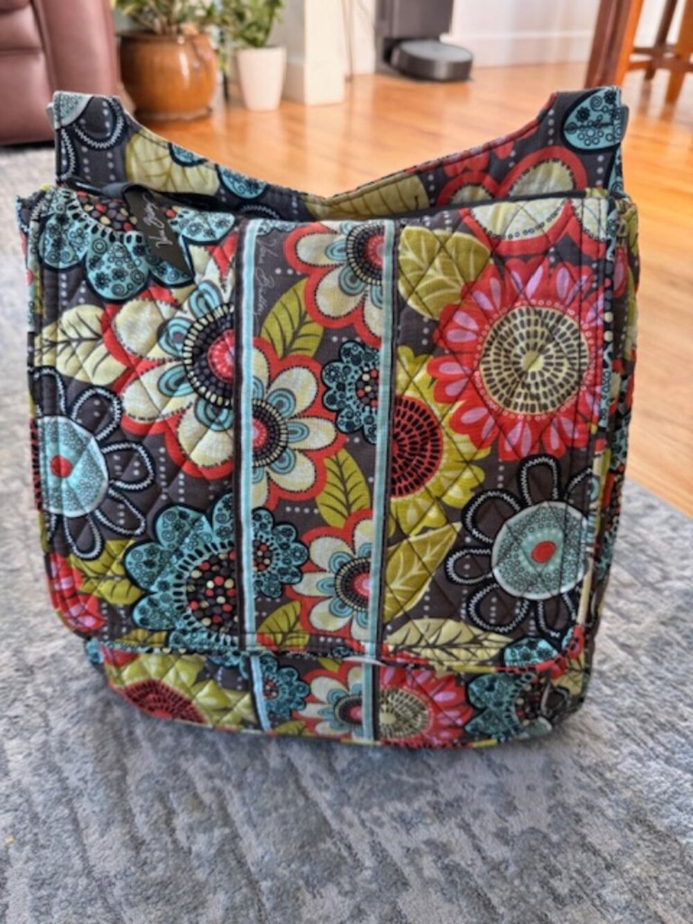 Vera Bradley Symphony in Hue Quilted Crossbody Bag Adjustable Strap Zip Closure